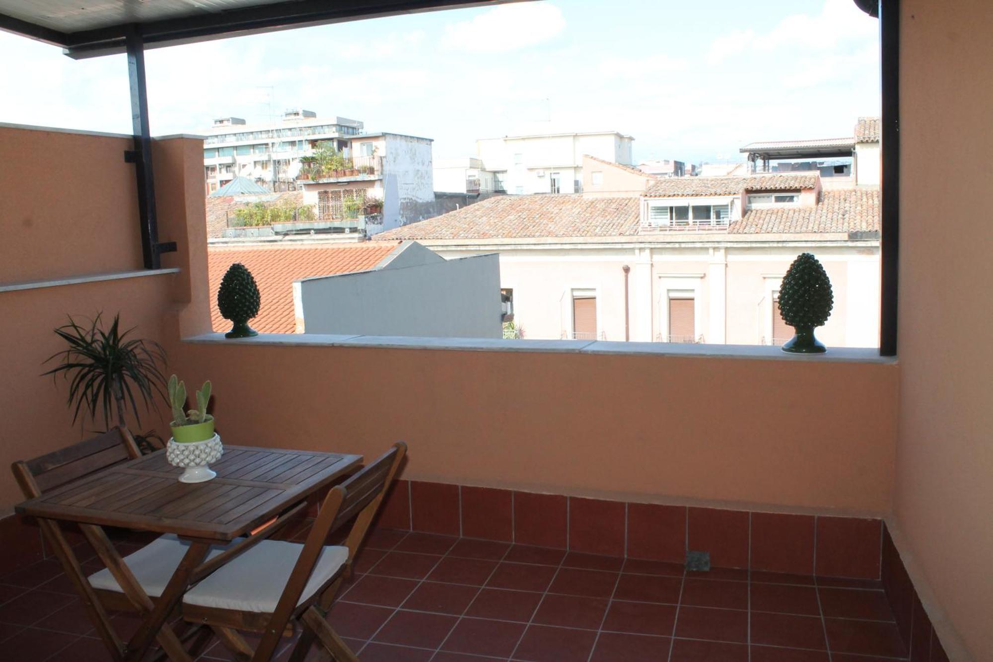 Donna Luisa-Catania Charming Apartment Ngoại thất bức ảnh